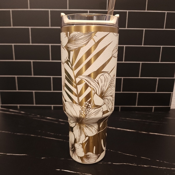 Stanley 40oz NEW Engraved - Picture 2 of 5